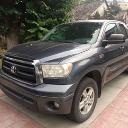 2010 Toyota Tundra.TRD 4x4 5.7L