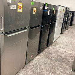 Refrigerators Frigidaire/Magic Chef/Whirlpool 10.1 cu 5 A