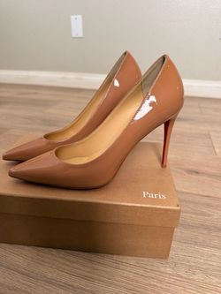 Christian Louboutin So Kate pumps