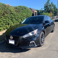 2020 Nissan Altima SV