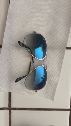 Ray-Ban RB3025 Aviator Sunglasses Silver Frame / Light Blue Gradient Lenses
