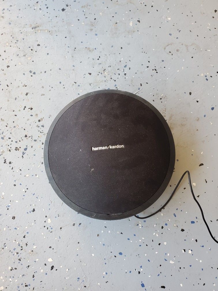 Harman Kardon Bluetooth Speaker With Charger