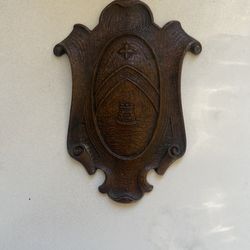 Wood Mantle Decorated Badge
