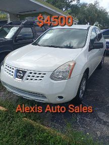 Nissan Rogue 2010 white/
