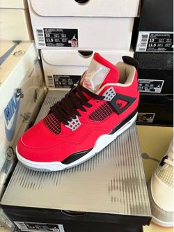 AJ RETRO 4 TORO BRAVO
