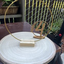  15   Centros de mesa de madera 