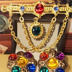 #2085, REGAL BEAUTY SET STUNNING BROOCH, CLIP EARRINGS , FAUX GEMSTONES
