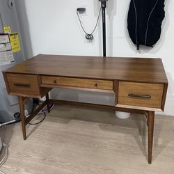 West Elm. Mid-century desk- •  LOCAL PICK UP ONLY.