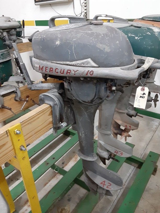 Antique Mercury KG 7 Outboard motor