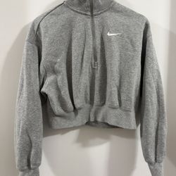 Nike Womens Sweater 