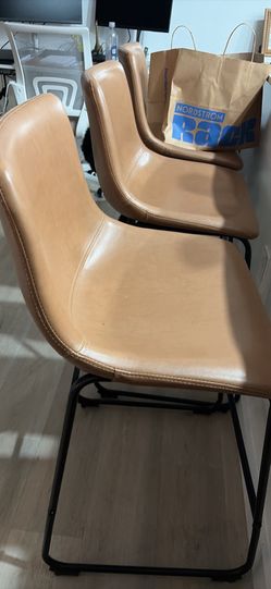 High top chairs set of 3 for $100