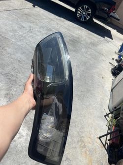 Mustang Headlight For A 2004
