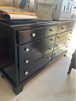 Dresser