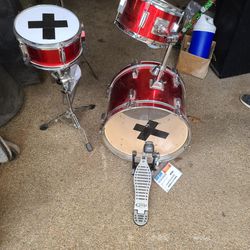 Drum Set With Amp And Microphone 