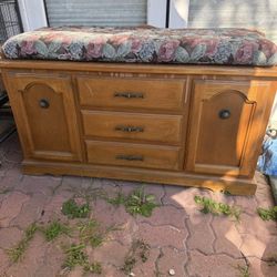 Chest/ Hope Chest