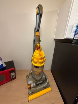 Dyson Upright Bagless Vacuum Cleaner