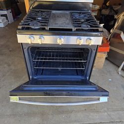 GE GAS STOVE 