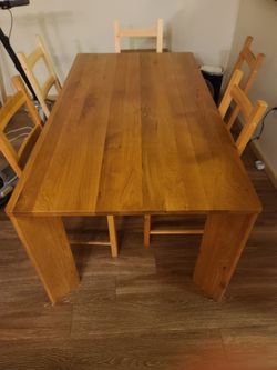 Oak dining table