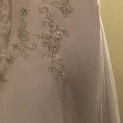 22 W Wedding Dress 