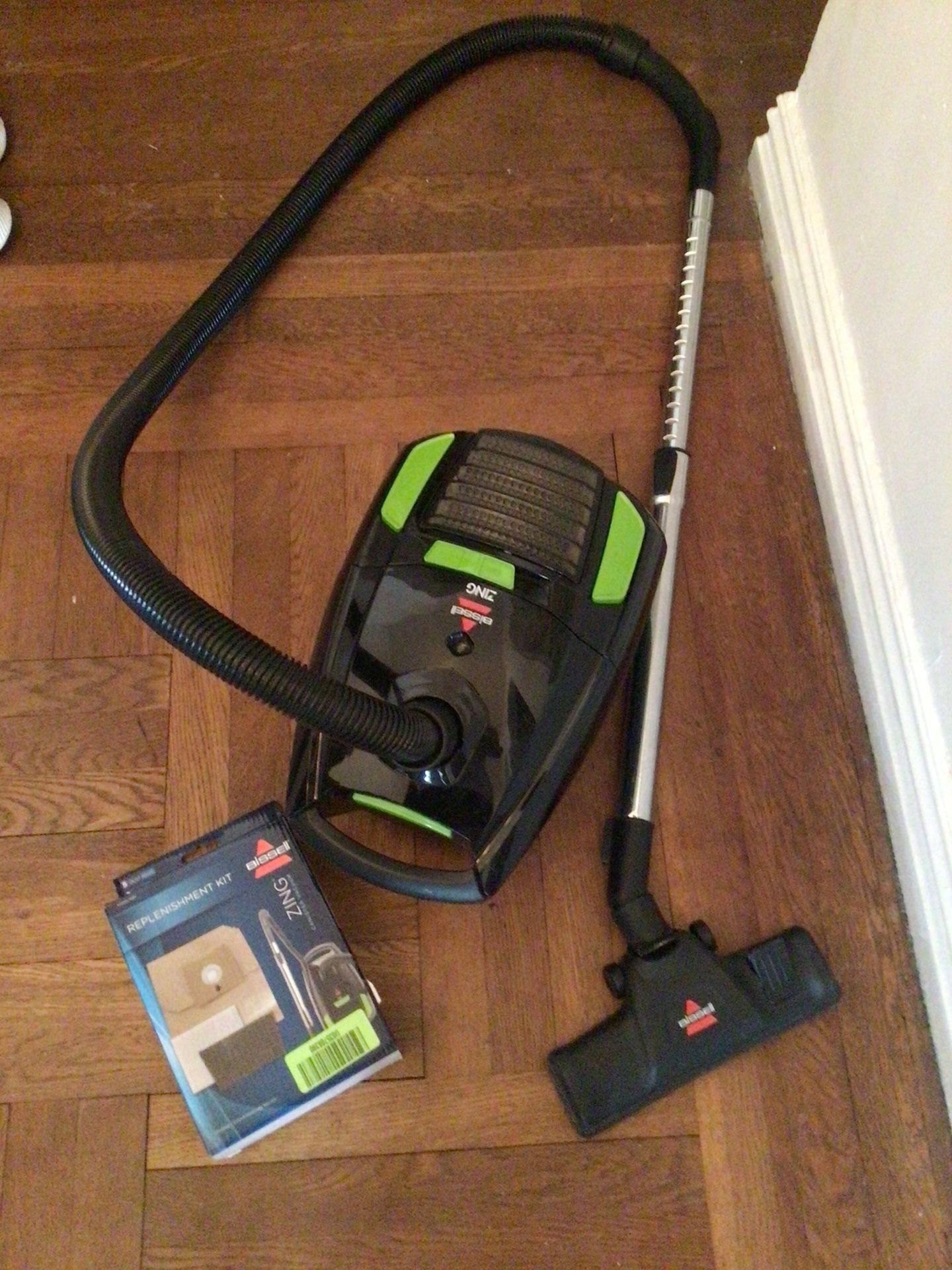 Bissell Zing Canister Vacuum (used - Good Condition)