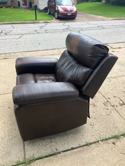 Leather recliner (electric but not working)
