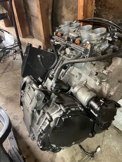 2005 Suzuki GSXR 600 part out