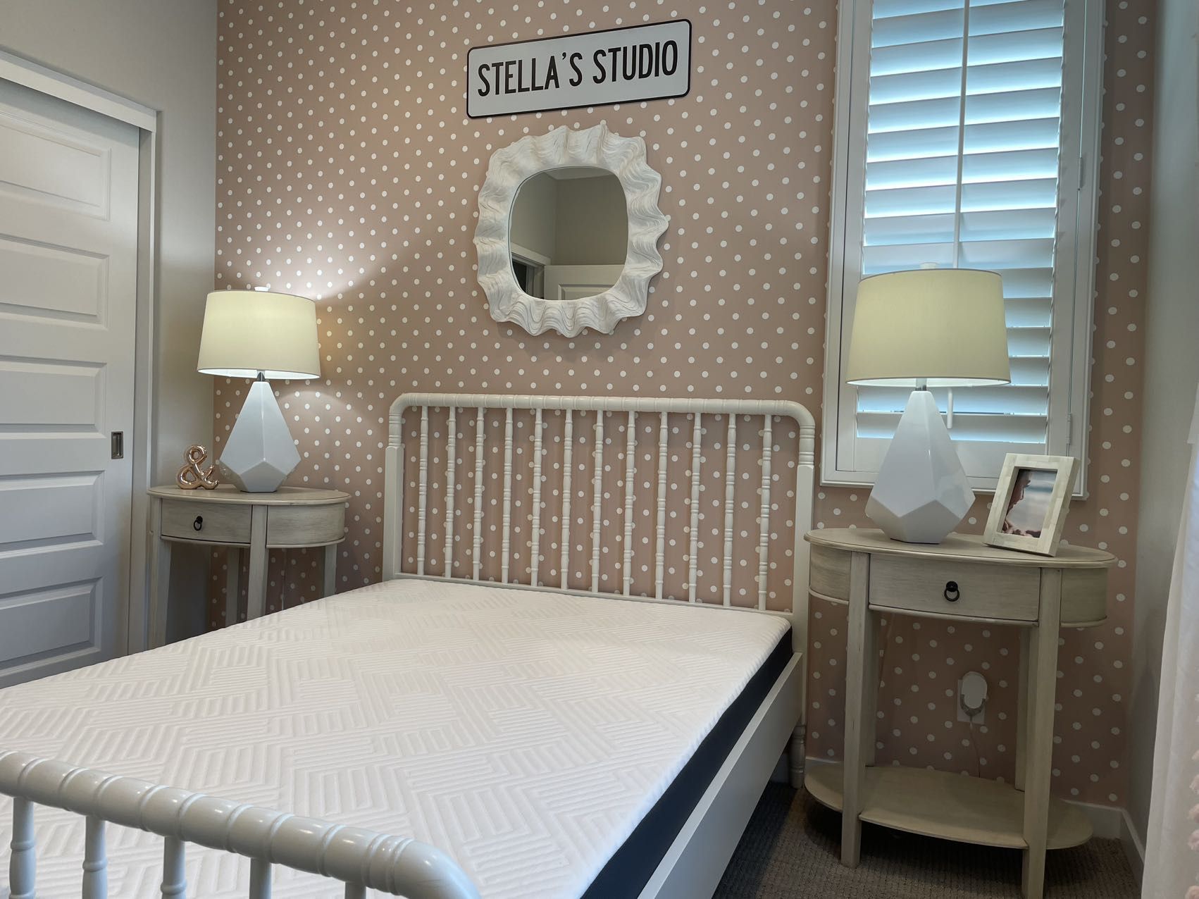 Like New! Princess Style Bedroom Series 