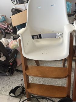 Oxxo High Chair