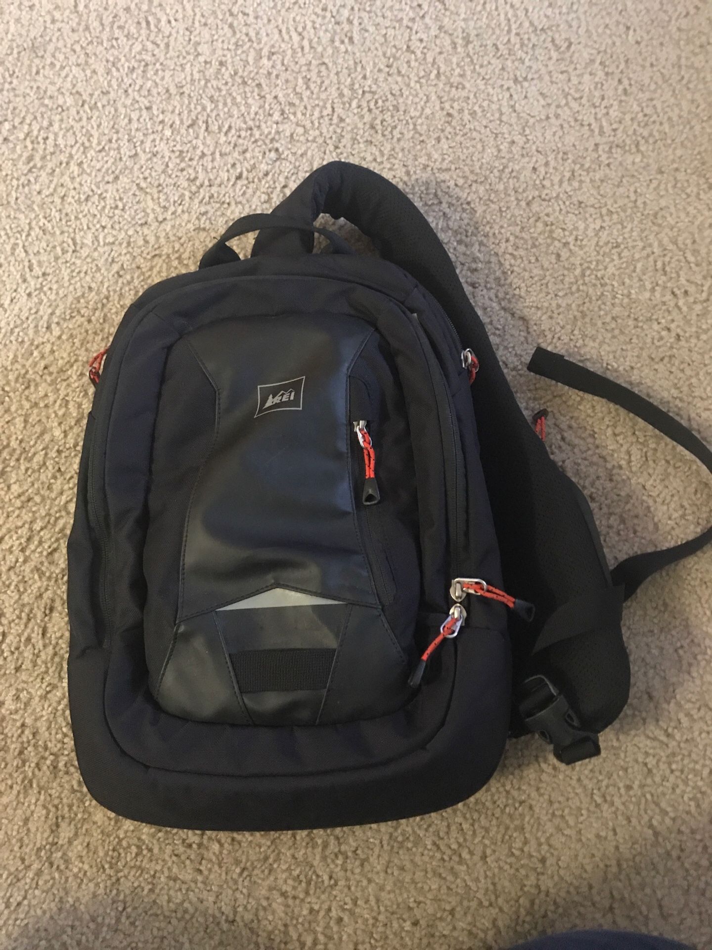 REI sling day pack