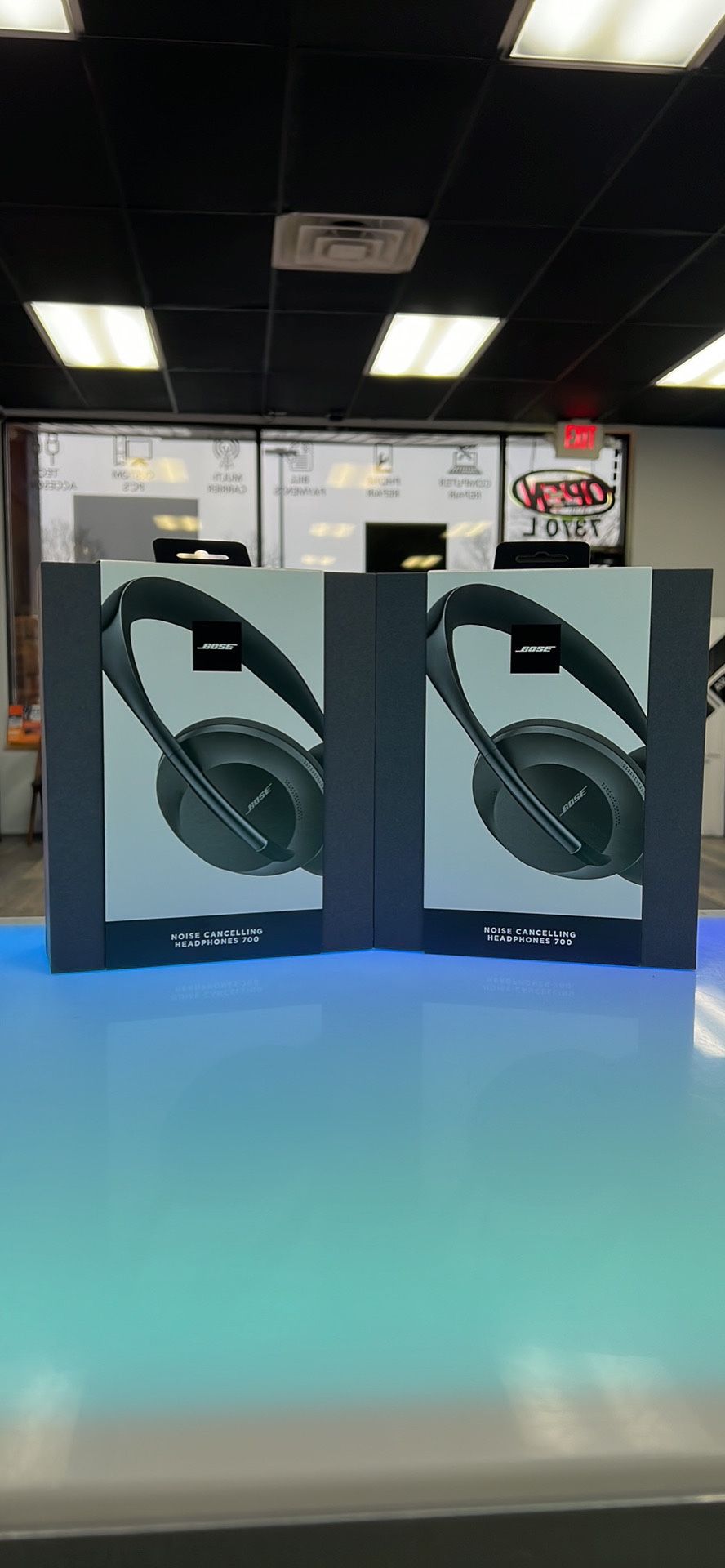 Bose Noise Cancelling Headphones 700