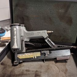 Senco PW Roofing Stapler 