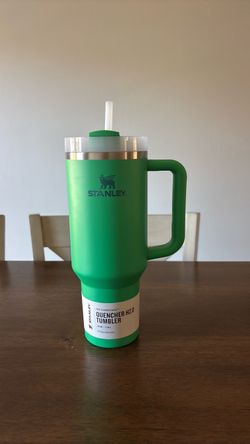 Brand New Stanley 40 oz Stainless Steel H2.0 FlowState Quencher Tumbler