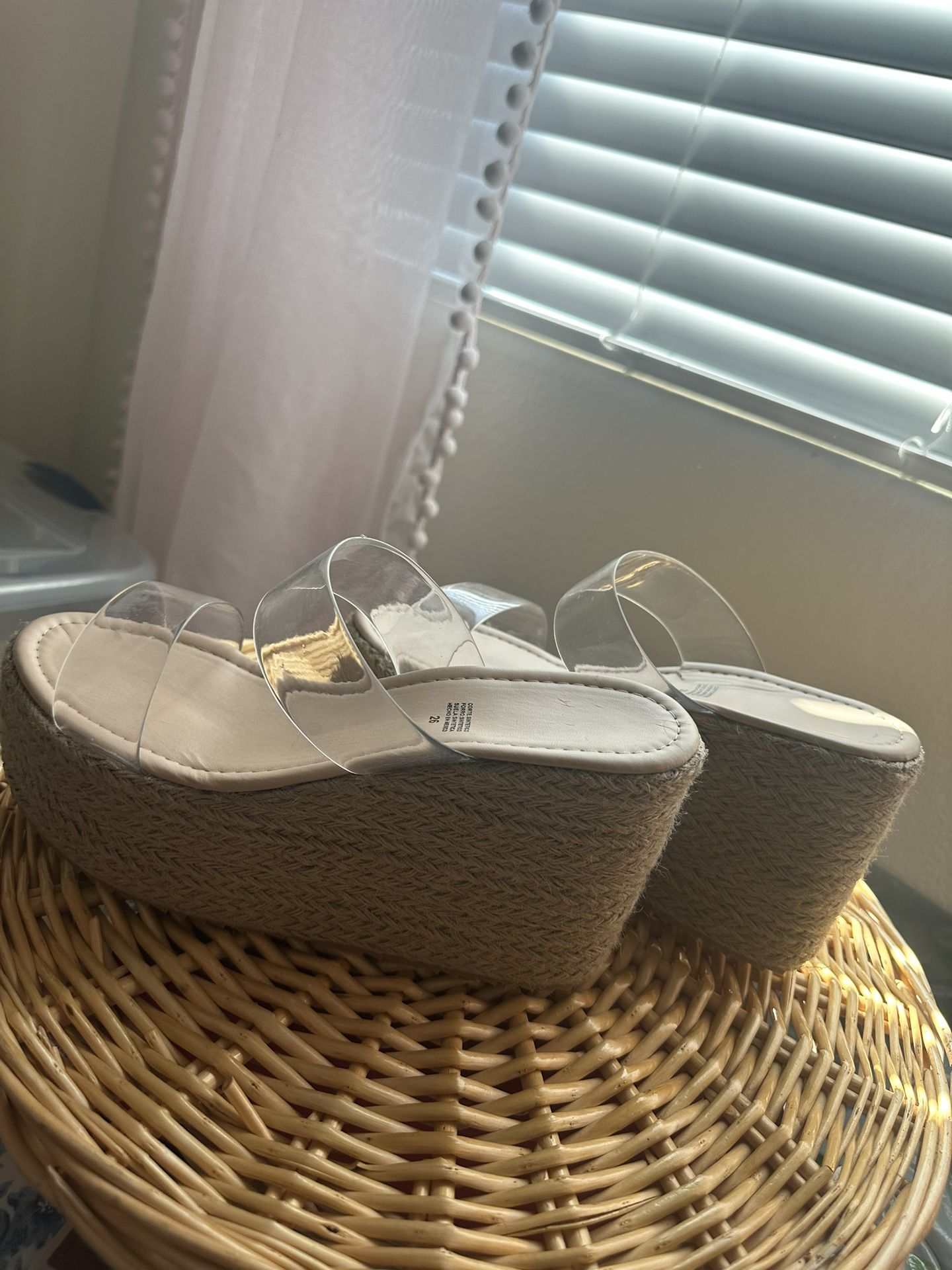 Summer Wedges Size 8