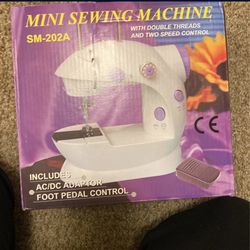 Mini Sewing Machine