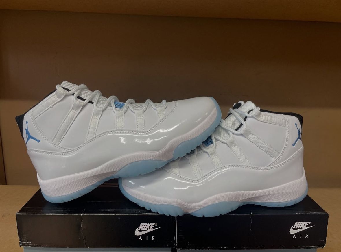 Jordan 11 Legend Blue
