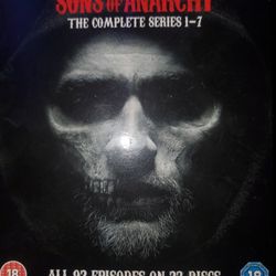 BLUE RAY SERIES SON'S OF ANARCHY....CHECK OUT MY PAGE FOR MORE 😎 👍...