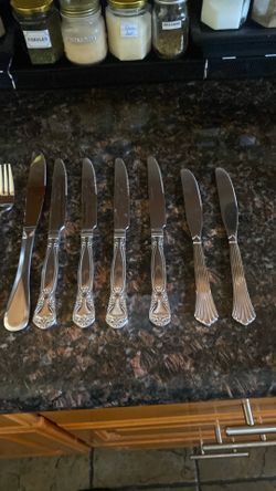 Silverware /Set of Knives