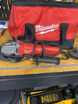 Milwaukee grinder, bag and wire wheels