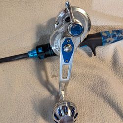 Fishing rod and reel combo 
Gomexus slow jigg reel LX 50L with 
Goofish Blue 6'6" rod slow Jigging Mighty