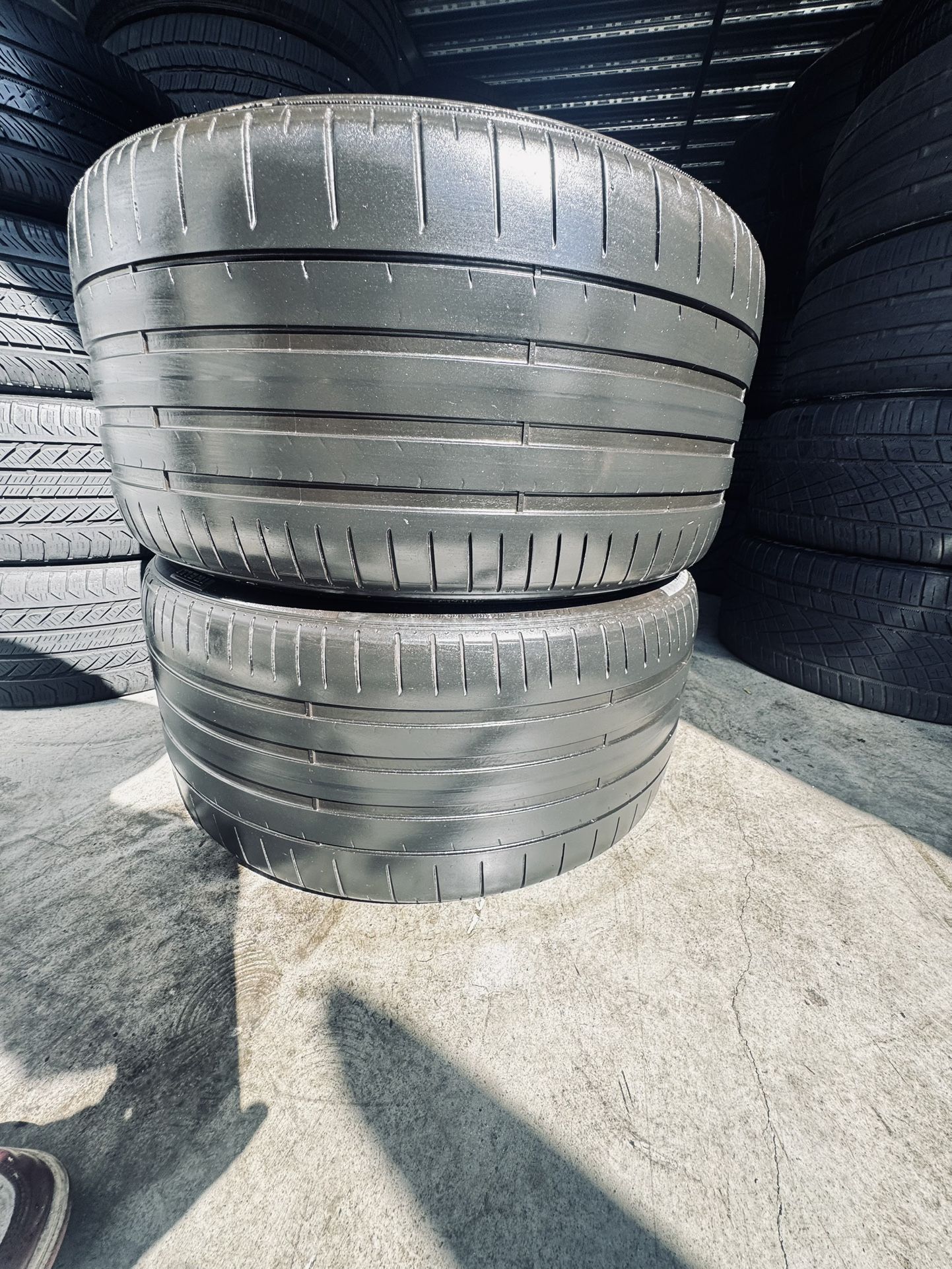 285/30/22 Pirelli Pzero (2)