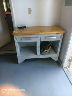 Shop garage table with two drawers