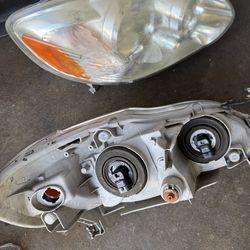 2005-2008 Toyota corolla headlights