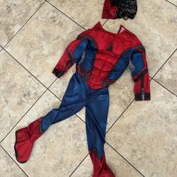 Halloween 👻 Costumes Size.4.5