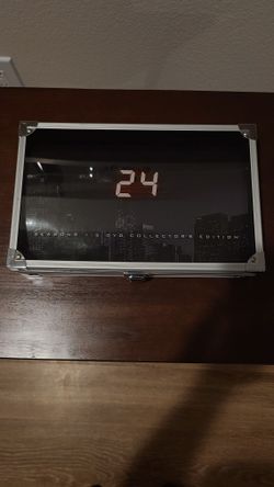 24 TV Show COLLECTORS EDITION CASE Seasons 1-5 DVD Great Condition WITH BOOK