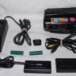 Sony PAL CCD-TR402E PAL 8mm Video8 Camcorder Camera VCR Player Video Transfer