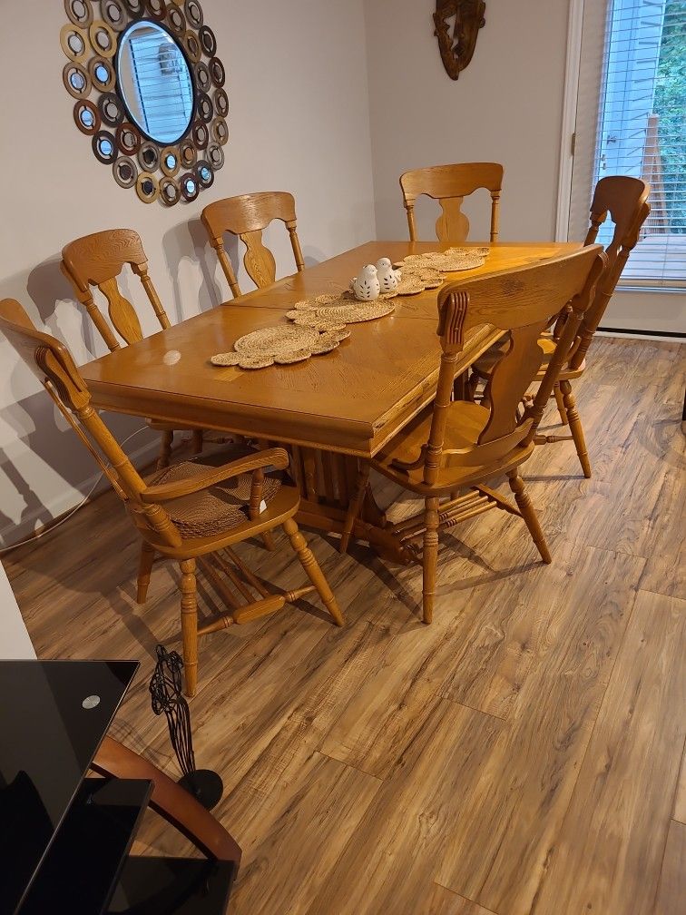 Dinner Table 