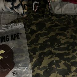 Bape Camo(BRAND NEW) Size Small