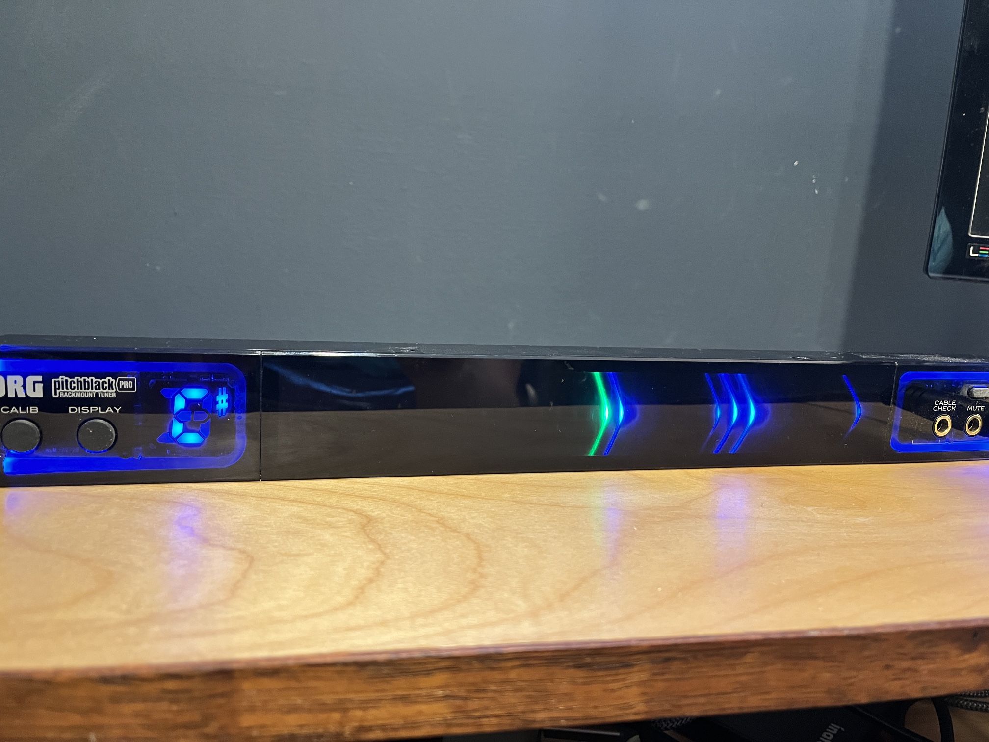 Korg Pitchblack Pro Guitar Tuner