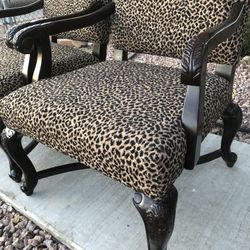  X L Chairs 