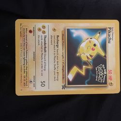 Pikachu Pokémon Card
